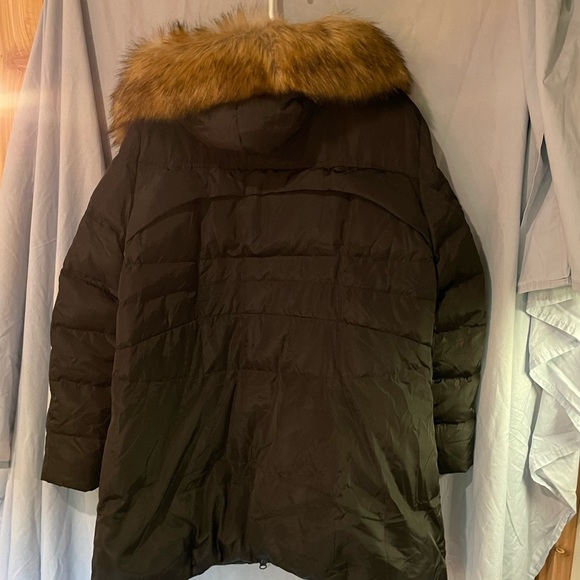 Valuker 2X EUC black winter coat with faux fur trim. Thigh length. Super warm. - Picture 3 of 10